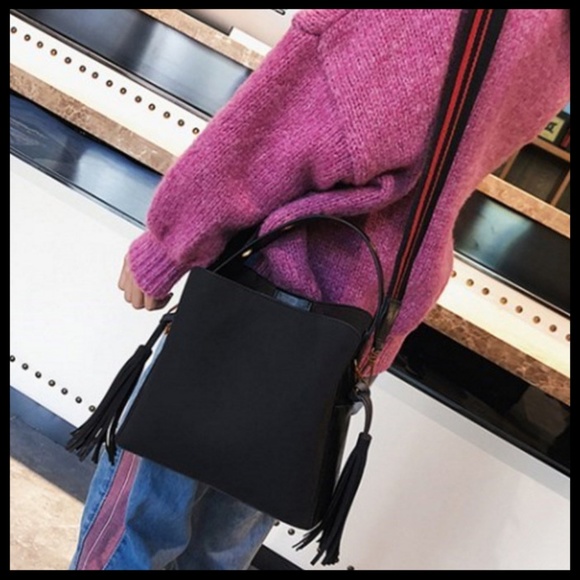 NEW LISBON Tote Crossbody - Picture 3 of 8
